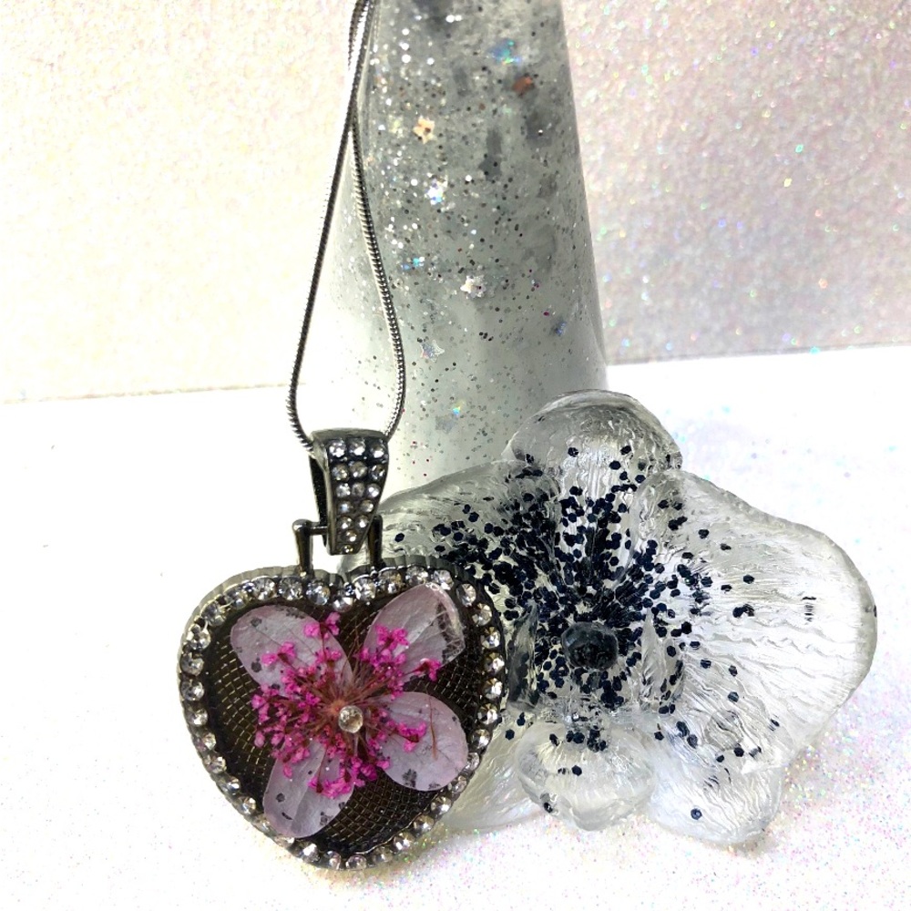 Classic Pendant Necklace